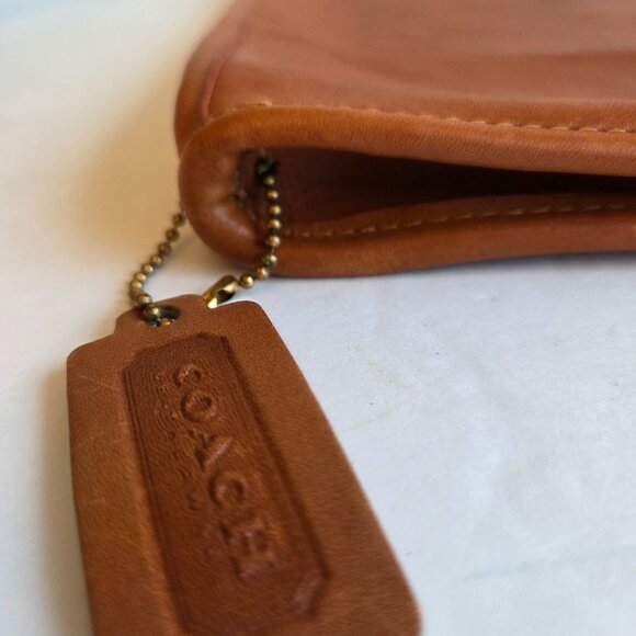 EUC NYC Vintage Coach Slim Clutch Large (#9555) in British Tan - Picture 8 of 11